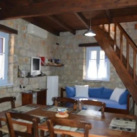 Casa de Férias The Katochori *